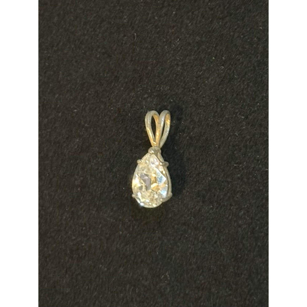 Dazzling Sterling Silver Teardrop Simulated/Diamond CZ Pendant Stamped 925